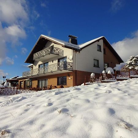 Apartment In Eifel With Children S Playground Lirstal Exterior foto